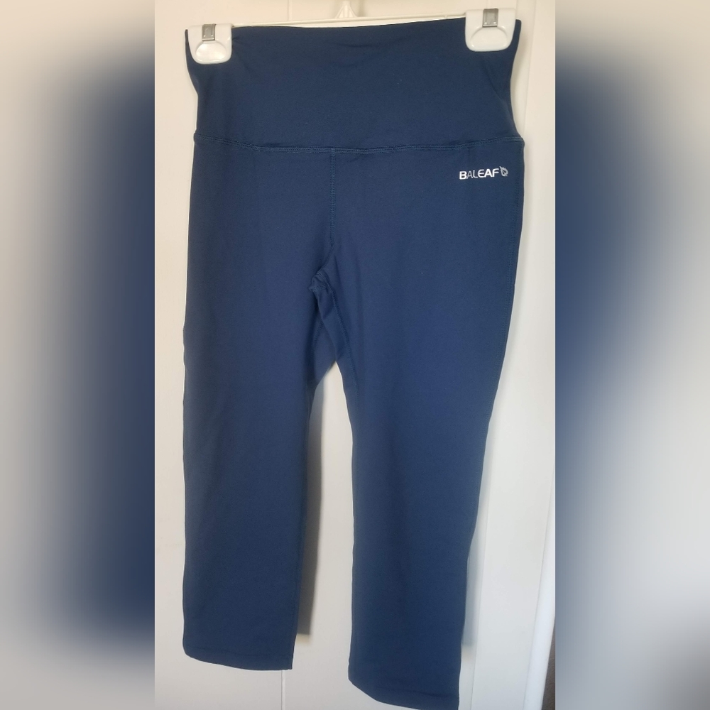 NEW! BALEAF CAPRI PANT WITH POCKET IN WAISTBAND SIZE SMALL DARK BLUE